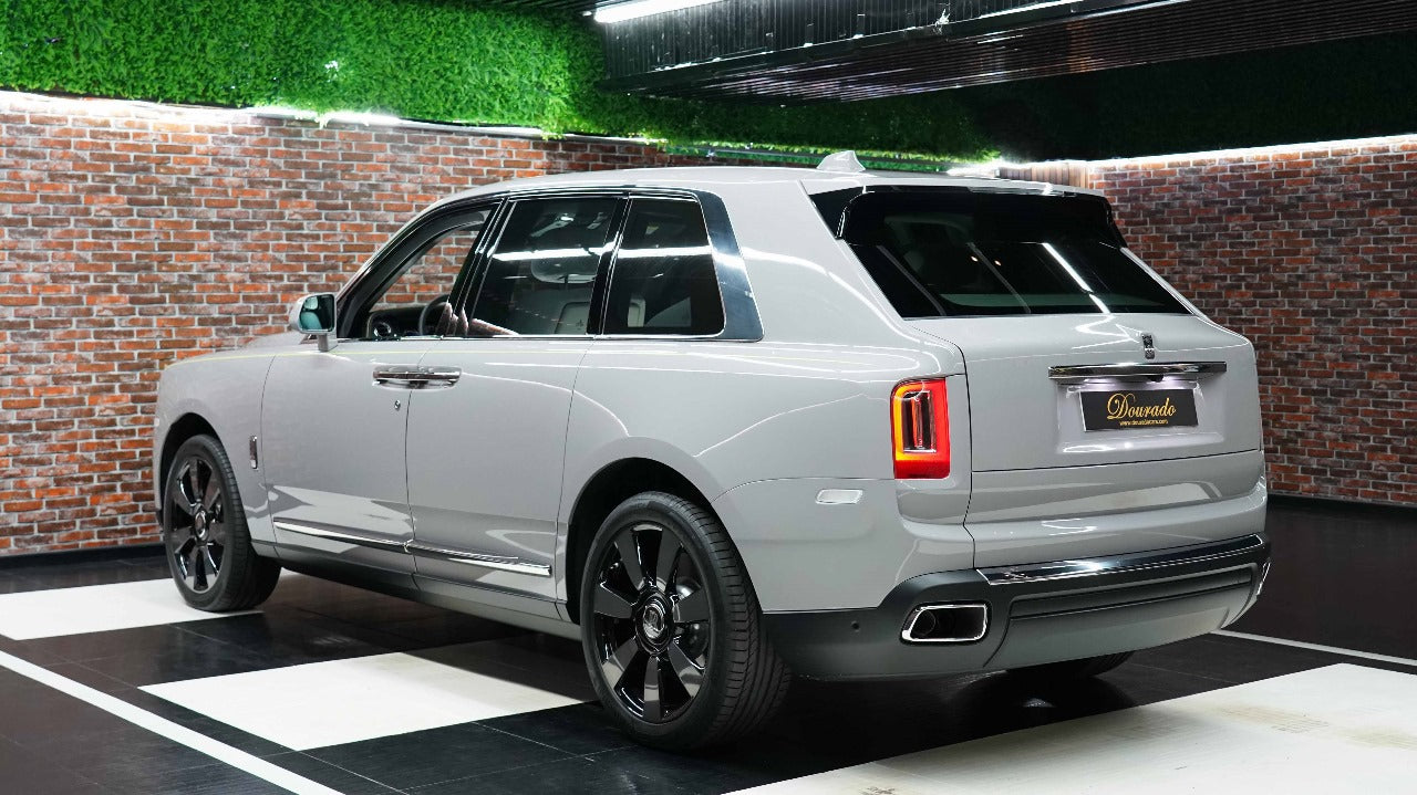 Rolls Royce Cullinan | Silver Badge | Brand New | 2023 | Tempest Grey | Full Option