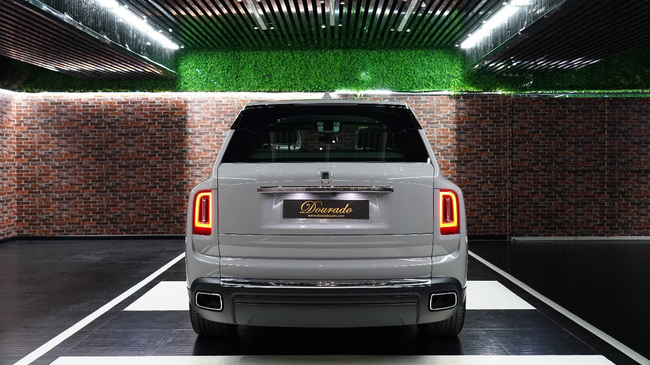 Rolls Royce Cullinan | Silver Badge | Brand New | 2023 | Tempest Grey | Full Option