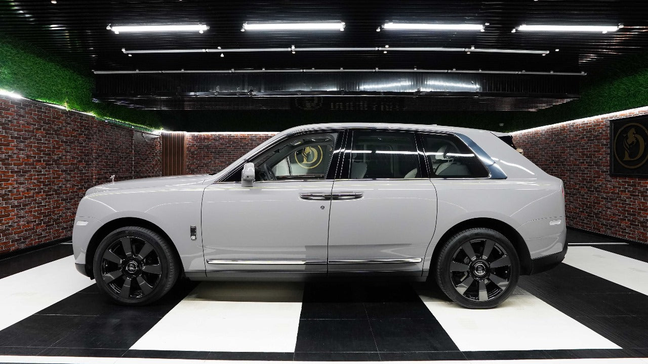 Rolls Royce Cullinan | Silver Badge | Brand New | 2023 | Tempest Grey | Full Option