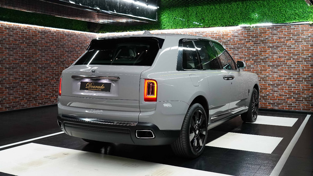 Rolls Royce Cullinan | Silver Badge | Brand New | 2023 | Tempest Grey | Full Option