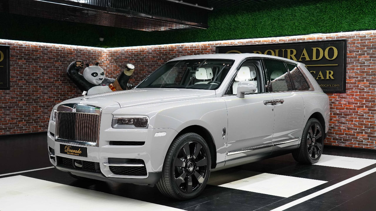 Rolls Royce Cullinan | Silver Badge | Brand New | 2023 | Tempest Grey | Full Option