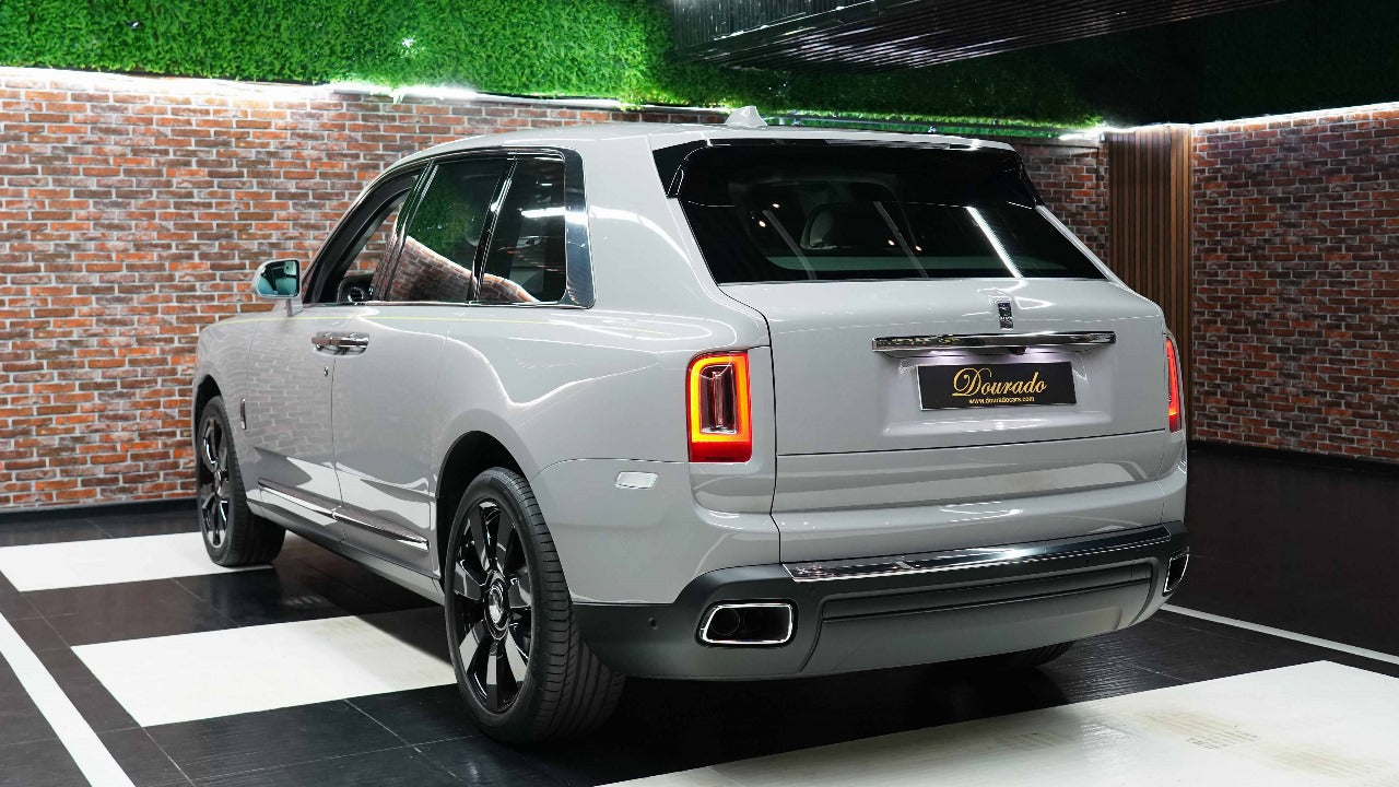 Rolls Royce Cullinan | Silver Badge | Brand New | 2023 | Tempest Grey | Full Option