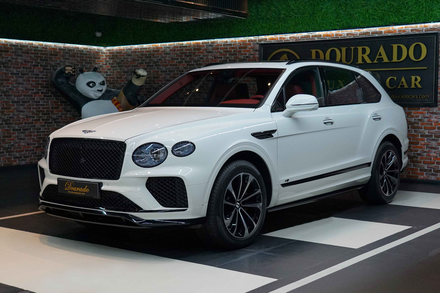 Bentley Bentayga | Brand New | 2023 | Novitec Interior | Fully Loaded