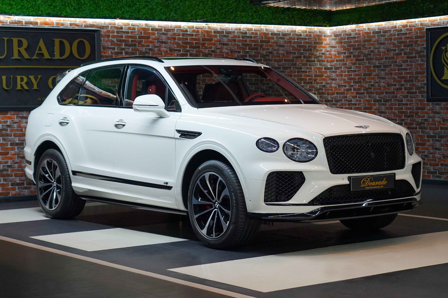 Bentley Bentayga | Brand New | 2023 | Novitec Interior | Fully Loaded