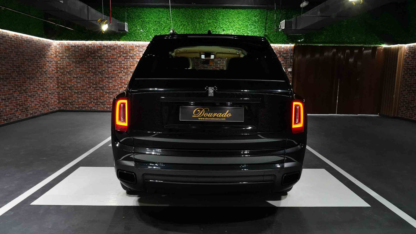 Rolls Royce Cullinan | Black Badge Look | 2022 | Fully Loaded