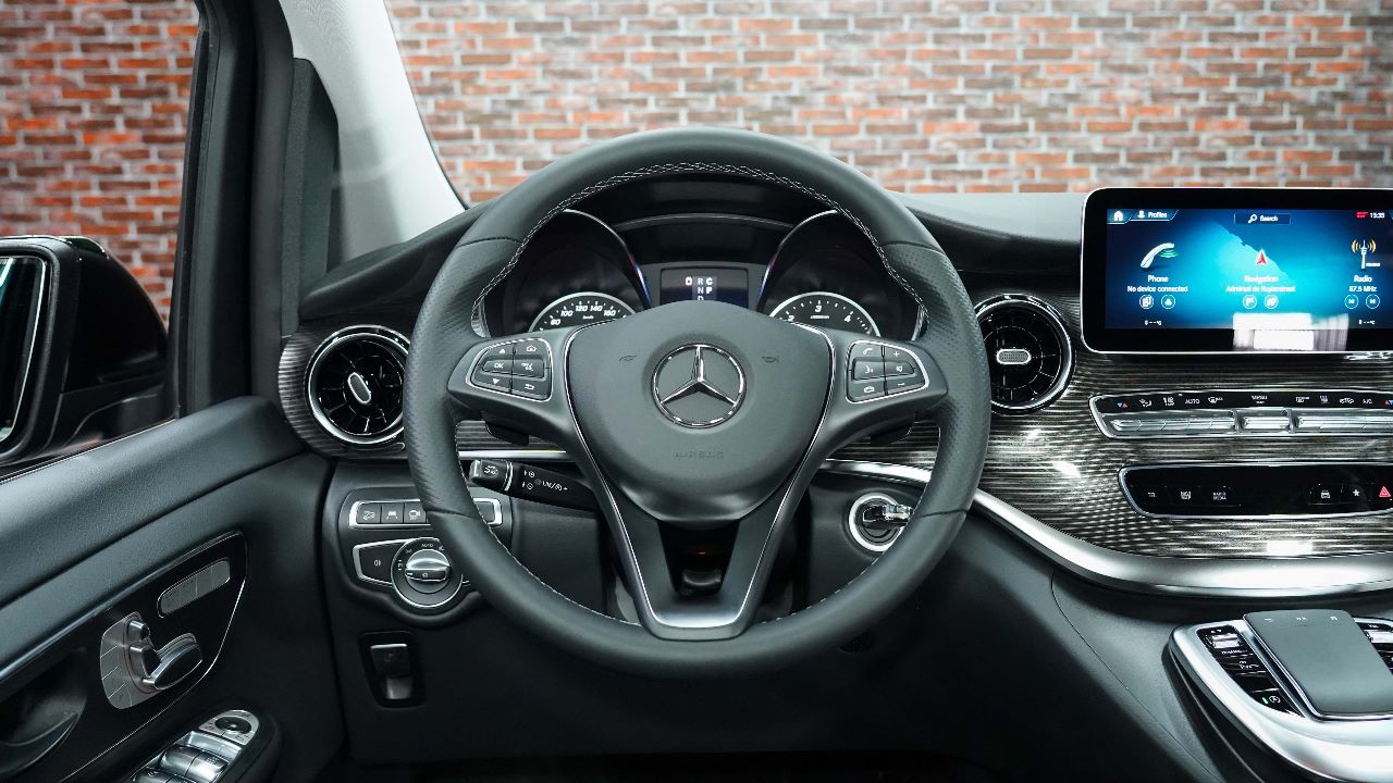 Mercedes-Benz V300-Diesel | Brand New | 2023 | 4-Matic (LWB) | Full Option